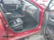 2013 Chrysler 300 с VIN 2C3CCAAG2DH573414, выставлен на аукционе IAAI как лот 42981083 с пробегом 142 958 миль миль и . История ставок и продаж доступна на DreamBid. Изображение 5.