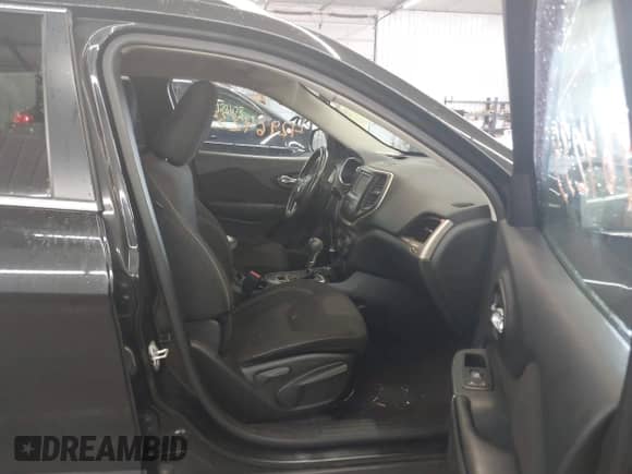 2016 Jeep Cherokee Latitude с VIN 1C4PJMCB8GW181789, выставлен на аукционе IAAI как лот 42964235 с пробегом 189 558 миль миль и . История ставок и продаж доступна на DreamBid. Изображение 5.