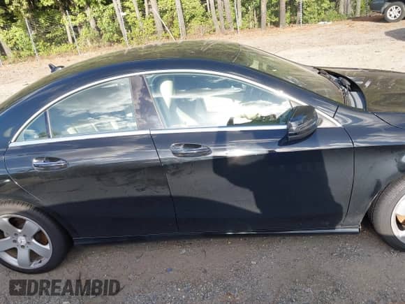 2015 Mercedes-Benz CLA 250 с VIN WDDSJ4GB5FN176323, выставлен на аукционе IAAI как лот 43350468 с пробегом 115 982 миль миль и . История ставок и продаж доступна на DreamBid. Изображение 13.