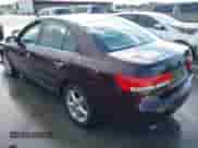 2006 Hyundai Sonata GLS z VIN 5NPEU46F86H102638, wystawiony jako IAAI lot #43393729 z przebiegiem 99 806 mil mil oraz . Historia ofert i sprzedaży dostępna na DreamBid. Obrazek 3.