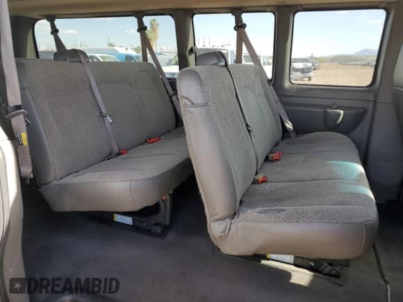 2020 Chevrolet Express Passenger LS с VIN 1GAZGNFP5L1268456, выставлен на аукционе Copart как лот 54633835 с пробегом 163 979 миль миль и Чистый • Clean title. История ставок и продаж доступна на DreamBid. Изображение 11.