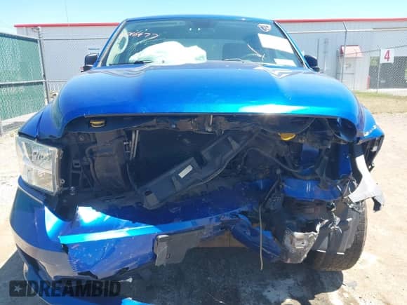 2018 Ram 1500 Tradesman с VIN 1C6RR7FG8JS124752, выставлен на аукционе IAAI как лот 42716477 с пробегом 90 692 миль миль и . История ставок и продаж доступна на DreamBid. Изображение 6.