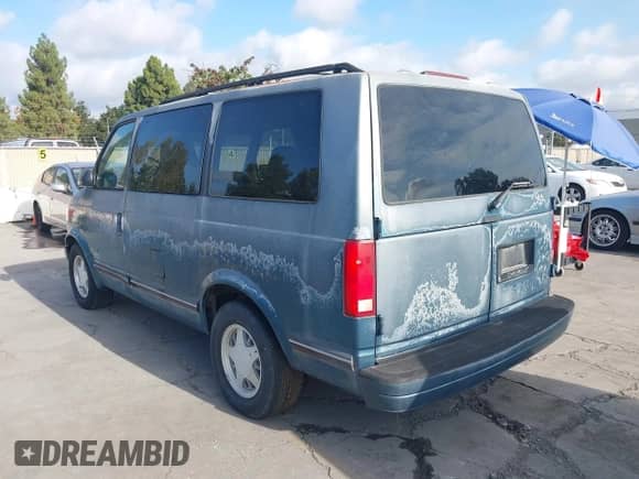 1995 Chevrolet Astro с VIN 1GNDM19WXSB128246, выставлен на аукционе IAAI как лот 43486020 с пробегом 138 080 миль миль и . История ставок и продаж доступна на DreamBid. Изображение 3.