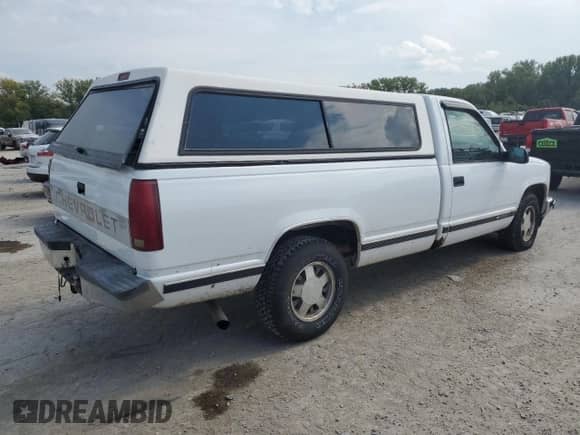 1997 Chevrolet Silverado 1500 with VIN 1GCEC14RXVZ124680, listed as a Copart auction lot 80872365 with 158,021 mi miles and Salvage title. Bid and sale history available at DreamBid. Image 3.