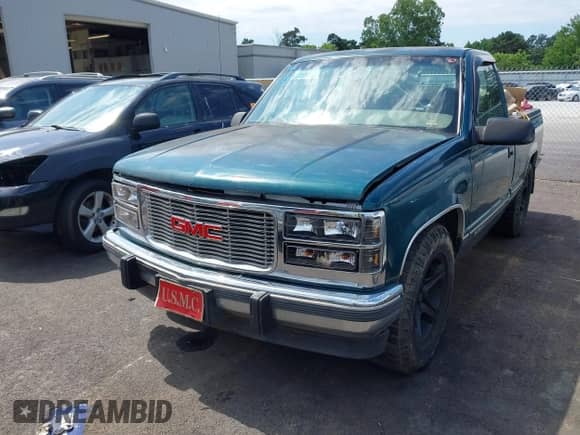 1995 GMC Sierra 1500 с VIN 1GTEC14H2SZ561267, выставлен на аукционе IAAI как лот 42339445 с пробегом 373 668 миль миль и . История ставок и продаж доступна на DreamBid. Изображение 2.