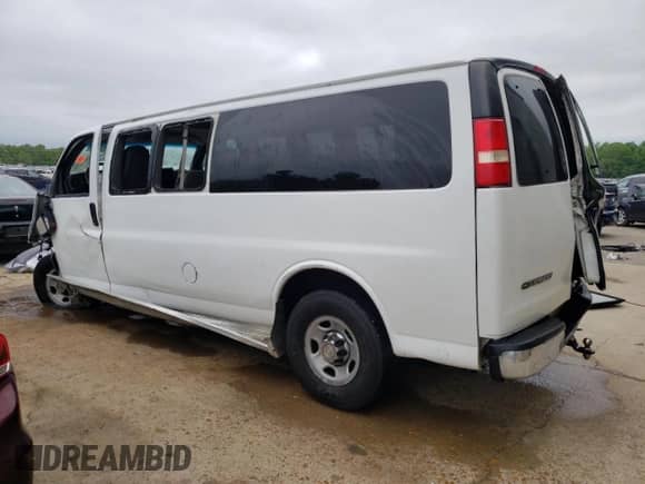2008 Chevrolet Express Passenger с VIN 1GAHG39KX81190599, выставлен на аукционе Copart как лот 51571134 с пробегом Не указан миль и Списание • Salvage title. История ставок и продаж доступна на DreamBid. Изображение 2.