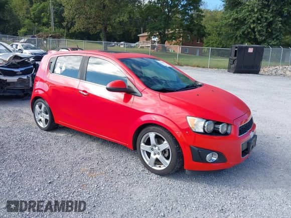 2014 Chevrolet Sonic LTZ с VIN 1G1JE6SB2E4151261, выставлен на аукционе IAAI как лот 43149278 с пробегом 87 555 миль миль и . История ставок и продаж доступна на DreamBid. Изображение 1.