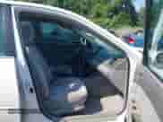 2003 Toyota Camry LE с VIN 4T1BE32K63U211710, выставлен на аукционе IAAI как лот 42803582 с пробегом 171 990 миль миль и . История ставок и продаж доступна на DreamBid. Изображение 5.