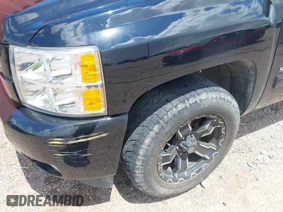 2013 Chevrolet Silverado 1500 LT with VIN 3GCPKSE75DG368315, listed as a IAAI auction lot 43079096 with 206,639 mi miles and . Bid and sale history available at DreamBid. Image 6.