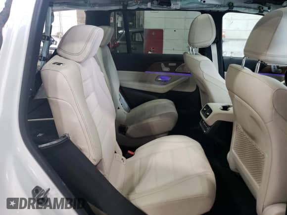 2024 Mercedes-Benz GLS 450 z VIN 4JGFF5KE6RB192083, wystawiony jako Copart lot #63856465 z przebiegiem 11 118 mil mil oraz Szkoda całkowita • Salvage title. Historia ofert i sprzedaży dostępna na DreamBid. Obrazek 11.