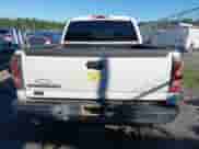 2006 Chevrolet Silverado 1500 LT3 with VIN 2GCEK13T561104802, listed as a IAAI auction lot 43438625 with 317,935 mi miles and . Bid and sale history available at DreamBid. Image 16.