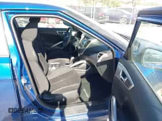 2015 Hyundai Veloster with VIN KMHTC6AD2FU241533, listed as a IAAI auction lot 43447479 with 123,219 mi miles and . Bid and sale history available at DreamBid. Image 5.