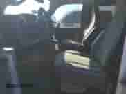 2018 Chevrolet Express Passenger LT z VIN 1GAZGPFG1J1270097, wystawiony jako Copart lot #79057124 z przebiegiem 105 682 mil mil oraz Szkoda całkowita • Salvage title. Historia ofert i sprzedaży dostępna na DreamBid. Obrazek 7.