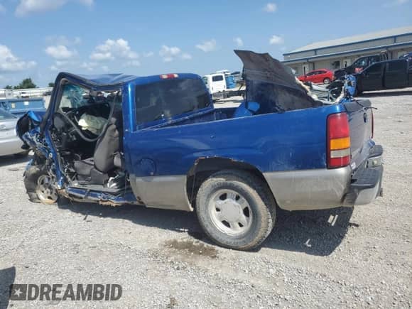 2003 GMC Sierra 1500 SLE with VIN 2GTEC19T031218786, listed as a Copart auction lot 61959785 with Not provided miles and Salvage title. Bid and sale history available at DreamBid. Image 2.