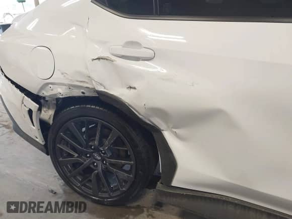 2023 Subaru WRX Premium с VIN JF1VBAF68P9823577, выставлен на аукционе IAAI как лот 42300844 с пробегом 13 055 миль миль и . История ставок и продаж доступна на DreamBid. Изображение 18.