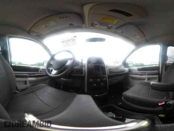 2010 Dodge Grand Caravan SXT с VIN 2D4RN5D16AR196609, выставлен на аукционе IAAI как лот 42781196 с пробегом 220 394 миль миль и . История ставок и продаж доступна на DreamBid. Изображение 18.