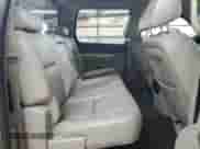 2008 Chevrolet Silverado 3500HD DRW LTZ с VIN 1GCJK33688F164962, выставлен на аукционе Copart как лот 61555435 с пробегом 98 044 миль миль и Списание • Salvage title. История ставок и продаж доступна на DreamBid. Изображение 10.