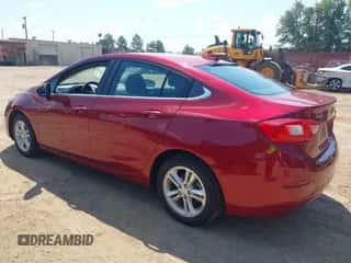 2017 Chevrolet Cruze LT z VIN 1G1BE5SM2H7205693, wystawiony jako IAAI lot #42999886 z przebiegiem 104 052 mil mil oraz . Historia ofert i sprzedaży dostępna na DreamBid. Obrazek 3.