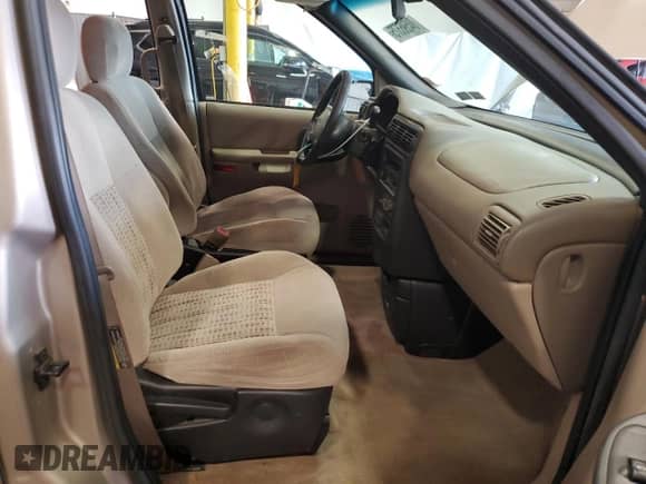 2003 Chevrolet Venture Y3G Mobility with VIN 1GNDX03E13D125808, listed as a Copart auction lot 84596575 with 121,528 mi miles and Salvage title. Bid and sale history available at DreamBid. Image 7.