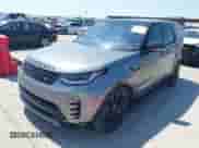2021 Land Rover Discovery S R-Dynamic z VIN SALRT2RX5M2448618, wystawiony jako IAAI lot #43147168 z przebiegiem 48 610 mil mil oraz . Historia ofert i sprzedaży dostępna na DreamBid. Obrazek 2.