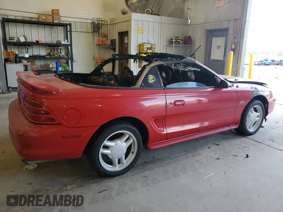 1995 Ford Mustang z VIN 1FALP45T0SF185546, wystawiony jako Copart lot #80795705 z przebiegiem Nie podano mil oraz Nie do naprawy • Non repairable. Historia ofert i sprzedaży dostępna na DreamBid. Obrazek 3.