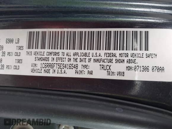 2014 Ram 1500 Express z VIN 1C6RR6FT5ES416548, wystawiony jako IAAI lot #41518392 z przebiegiem 127 336 mil mil oraz . Historia ofert i sprzedaży dostępna na DreamBid. Obrazek 9.