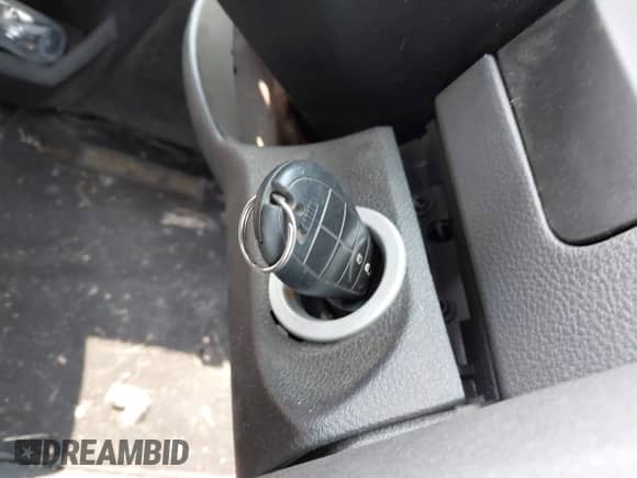 2019 Ram 1500 Tradesman z VIN 3C6JR6DT8KG537254, wystawiony jako IAAI lot #42417518 z przebiegiem 113 491 mil mil oraz . Historia ofert i sprzedaży dostępna na DreamBid. Obrazek 11.