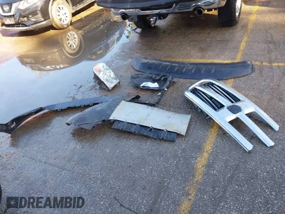 2014 Ram 1500 Big Horn z VIN 1C6RR7GT7ES460488, wystawiony jako IAAI lot #43292311 z przebiegiem 176 161 mil mil oraz . Historia ofert i sprzedaży dostępna na DreamBid. Obrazek 12.