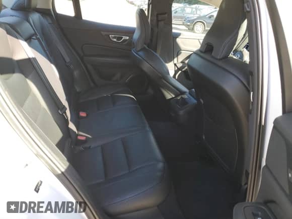 2024 Volvo S60 Plus Dark Theme z VIN 7JRL12FL3RG280977, wystawiony jako Copart lot #84880075 z przebiegiem 41 594 mil mil oraz Czysty tytuł • Clean title. Historia ofert i sprzedaży dostępna na DreamBid. Obrazek 10.