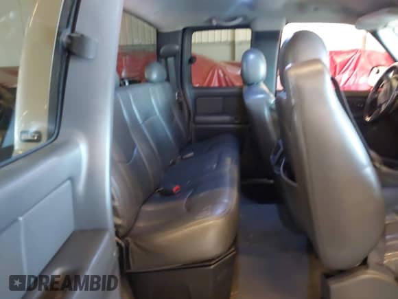 2004 GMC Sierra 1500 SLE with VIN 2GTEK19T941364026, listed as a IAAI auction lot 42985577 with 168,480 mi miles and . Bid and sale history available at DreamBid. Image 8.