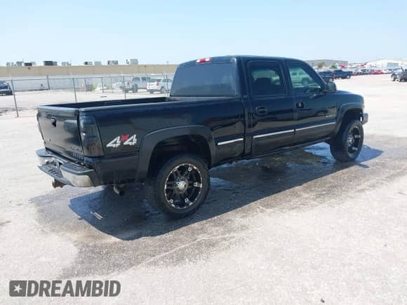2002 Chevrolet Silverado 1500HD LT с VIN 1GCGK13U32F107847, выставлен на аукционе IAAI как лот 42755910 с пробегом 292 188 миль миль и . История ставок и продаж доступна на DreamBid. Изображение 4.