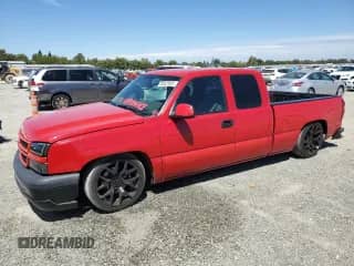 2005 Chevrolet Silverado 1500 LS z VIN 1GCEC19V45Z104074, wystawiony jako Copart lot #65625925 z przebiegiem 112 296 mil mil oraz Szkoda całkowita • Salvage title. Historia ofert i sprzedaży dostępna na DreamBid. Obrazek 1.