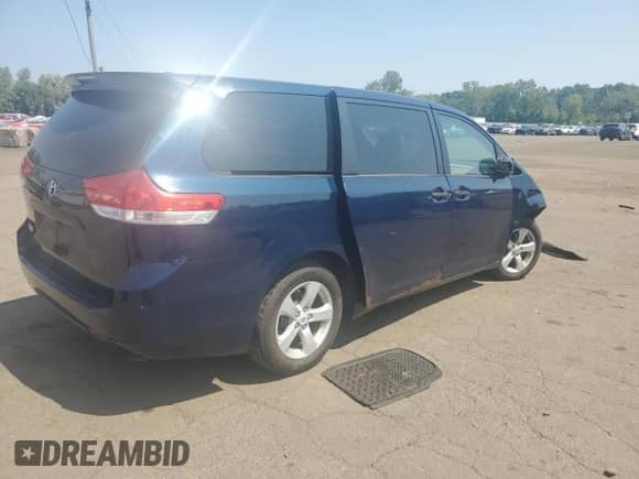 2012 Toyota Sienna with VIN 5TDZK3DC4CS237227, listed as a Copart auction lot 68947005 with 219,993 mi miles and Salvage title. Bid and sale history available at DreamBid. Image 3.