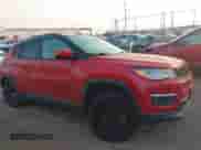 2019 Jeep Compass Altitude z VIN 3C4NJCBB4KT755810, wystawiony jako IAAI lot #41197022 z przebiegiem 66 456 mil mil oraz . Historia ofert i sprzedaży dostępna na DreamBid. Obrazek 14.