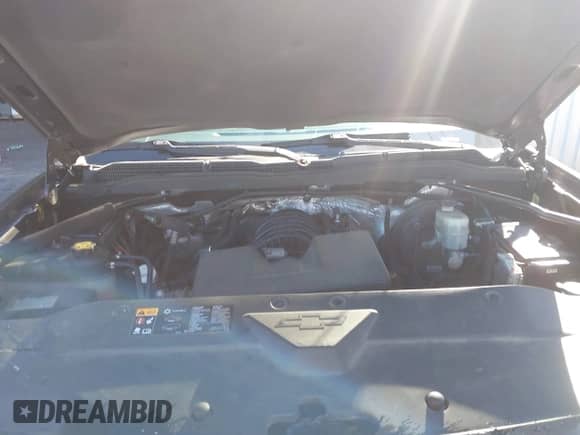 2014 Chevrolet Silverado 1500 LT z VIN 3GCUKREH0EG275417, wystawiony jako IAAI lot #43450882 z przebiegiem 186 828 mil mil oraz . Historia ofert i sprzedaży dostępna na DreamBid. Obrazek 10.