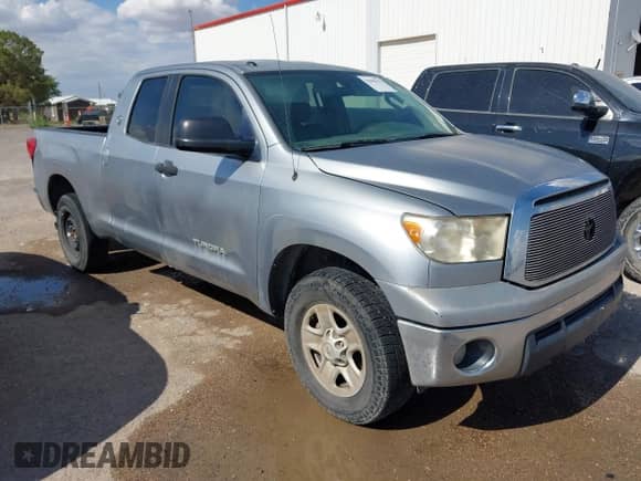 2012 Toyota Tundra с VIN 5TFRM5F13CX040738, выставлен на аукционе IAAI как лот 42898153 с пробегом 302 243 миль миль и . История ставок и продаж доступна на DreamBid. Изображение 1.