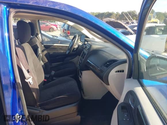 2013 Dodge Grand Caravan SE с VIN 2C4RDGBGXDR795519, выставлен на аукционе IAAI как лот 43412271 с пробегом 170 424 миль миль и . История ставок и продаж доступна на DreamBid. Изображение 5.