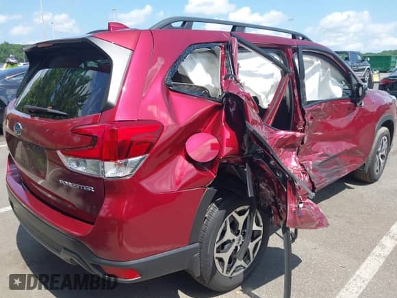 2022 Subaru Forester Premium z VIN JF2SKADC9NH408827, wystawiony jako IAAI lot #42777157 z przebiegiem 41 526 mil mil oraz . Historia ofert i sprzedaży dostępna na DreamBid. Obrazek 4.