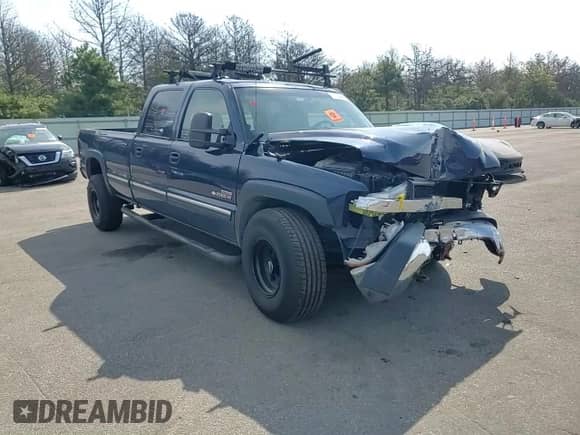 2002 Chevrolet Silverado 2500HD LS z VIN 1GCHK23132F204840, wystawiony jako Copart lot #71725464 z przebiegiem Nie podano mil oraz Szkoda całkowita • Salvage title. Historia ofert i sprzedaży dostępna na DreamBid. Obrazek 10.