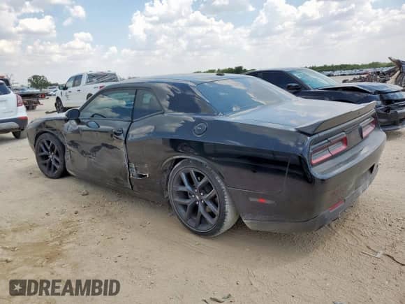 2022 Dodge Challenger R/T z VIN 2C3CDZBT5NH140520, wystawiony jako Copart lot #68898535 z przebiegiem 77 542 mil mil oraz Szkoda całkowita • Salvage title. Historia ofert i sprzedaży dostępna na DreamBid. Obrazek 2.