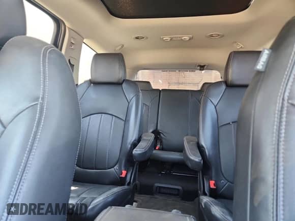 2017 Chevrolet Traverse Premier с VIN 1GNKVJKD7HJ129236, выставлен на аукционе Copart как лот 70363775 с пробегом 136 268 миль миль и Списание • Salvage title. История ставок и продаж доступна на DreamBid. Изображение 10.