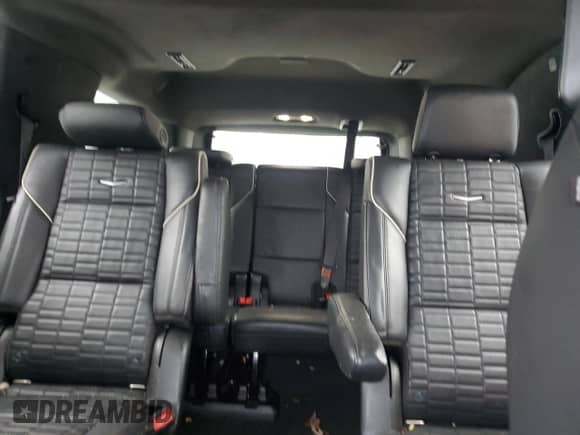 2021 Cadillac Escalade Premium Luxury Platinum с VIN 1GYS4DKL2MR193839, выставлен на аукционе Copart как лот 86813234 с пробегом 123 657 миль миль и Списание • Salvage title. История ставок и продаж доступна на DreamBid. Изображение 10.