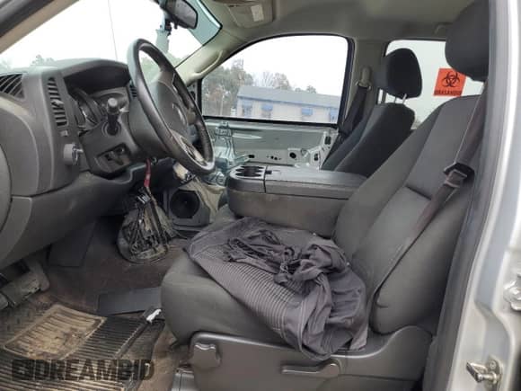 2013 Chevrolet Silverado 1500 LT z VIN 3GCPCSEA0DG113306, wystawiony jako Copart lot #85650634 z przebiegiem 126 002 mil mil oraz Szkoda całkowita • Salvage title. Historia ofert i sprzedaży dostępna na DreamBid. Obrazek 7.