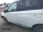 2020 Mitsubishi Outlander ES с VIN JA4AZ3A33LZ039132, выставлен на аукционе IAAI как лот 43420921 с пробегом 59 095 миль миль и . История ставок и продаж доступна на DreamBid. Изображение 14.