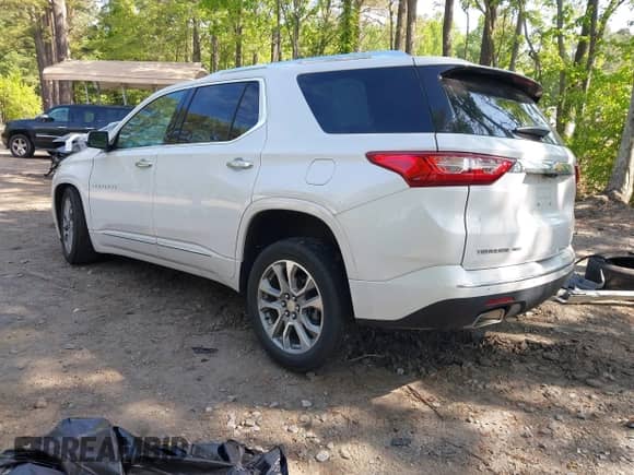 2020 Chevrolet Traverse Premier с VIN 1GNEVKKW7LJ268408, выставлен на аукционе IAAI как лот 42147672 с пробегом 36 673 миль миль и . История ставок и продаж доступна на DreamBid. Изображение 3.