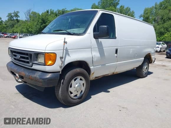 2007 Ford Econoline Cargo Commercial with VIN 1FTNE24L67DB39270, listed as a IAAI auction lot 42270845 with 296,410 mi miles and . Bid and sale history available at DreamBid. Image 2.