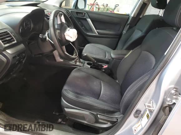 2017 Subaru Forester с VIN JF2SJABC2HH408727, выставлен на аукционе Copart как лот 63806945 с пробегом 262 731 миль миль и Списание • Salvage title. История ставок и продаж доступна на DreamBid. Изображение 7.