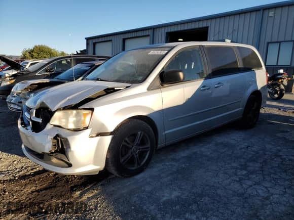 2011 Dodge Grand Caravan Express with VIN 2D4RN4DG3BR763973, listed as a Copart auction lot 86268805 with 209,337 mi miles and Salvage title. Bid and sale history available at DreamBid. Image 1.