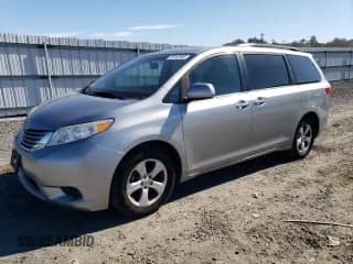 2017 Toyota Sienna LE with VIN 5TDKZ3DC7HS859762, listed as a Copart auction lot 86542865 with 108,423 mi miles and Salvage title. Bid and sale history available at DreamBid. Image 1.