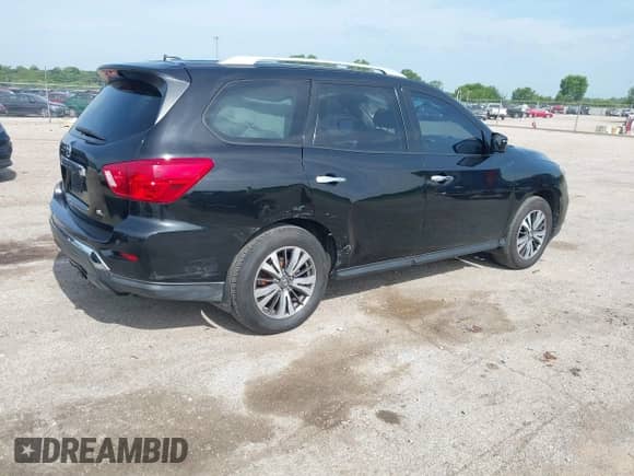 2017 Nissan Pathfinder S with VIN 5N1DR2MN3HC633607, listed as a IAAI auction lot 42830841 with 81,907 mi miles and . Bid and sale history available at DreamBid. Image 4.